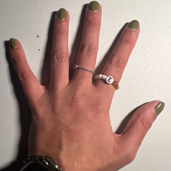 "E" LETTER CRYSTAL BEADED RING, ONE SIZE, WHITE/BROWN - Picture 2 of 2